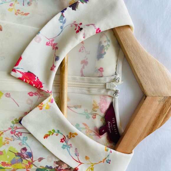 Ted Baker Bright Floral Summer Dress. TB size 3 equivalent to CDN size 8. - Picture 3 of 8